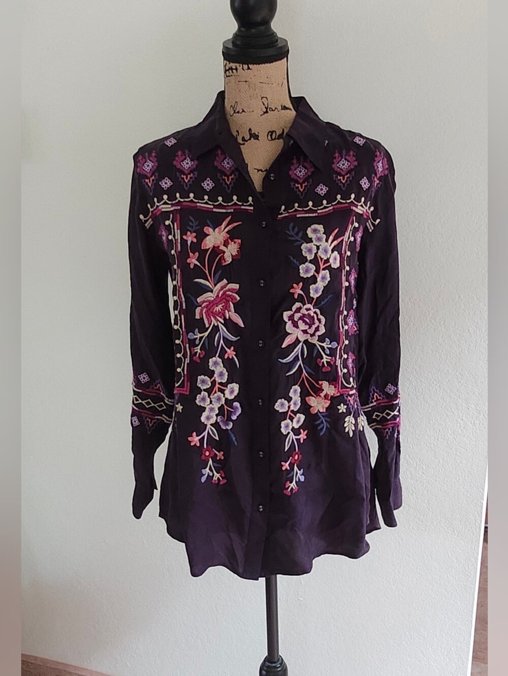 Johnny Was Curacao Embroidered Oversized Button Down Top Sz S